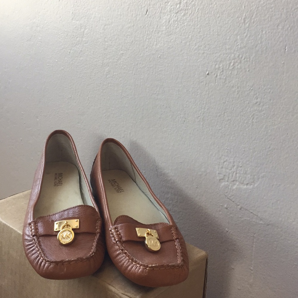MICHEAL KORS brown leather shoes worn once
